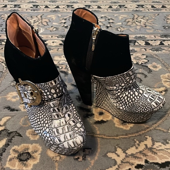 Christian Soriano platform snake booties - Picture 11 of 15